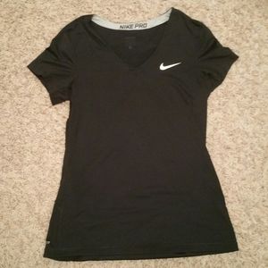 Black Nike Pro tee